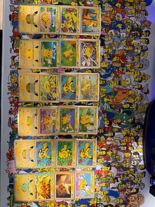 Lote 18 Cartas Pokémon Pikachu 30 Aniversario