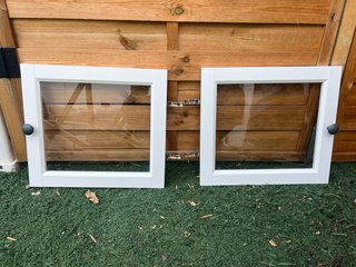 2 Puertas Oxberg Blancas 40x35 cm - Impecables