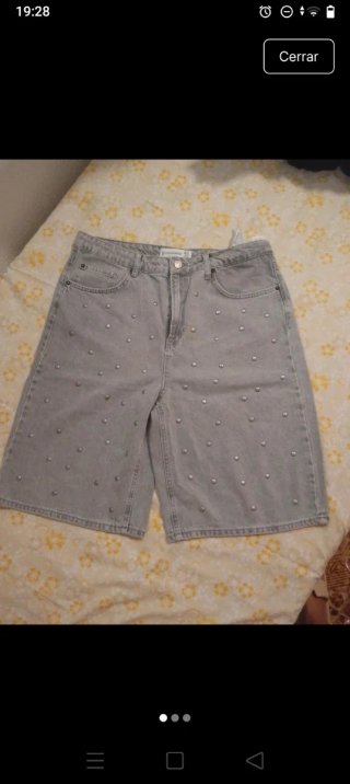 Pantalones cortos Stradivarius gris talla M