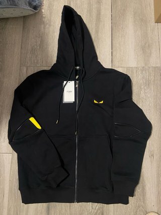 Sudadera Fendi Negra con Capucha talla -M