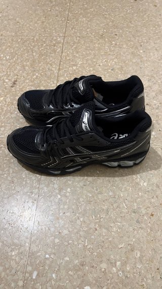 Zapatillas Asics Negras