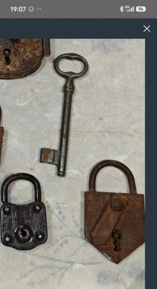 Set de 2 Candados Antiguos y Llave