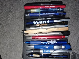 Colección de 16 Bolígrafos Publicitarios