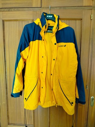 Abrigo Scanda Amarillo y Azul Talla L