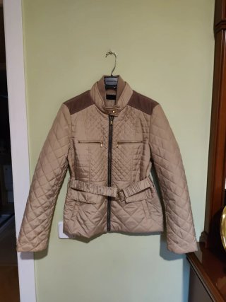 Cazadora acolchada beige