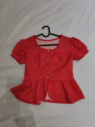 Camisa Roja con Lunares Blancos. Vintage.