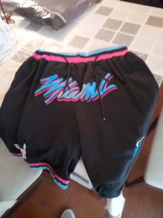 Pantalón Corto Miami heat Talla L