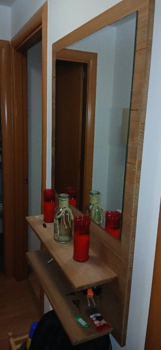 Mueble recibidor con espejo