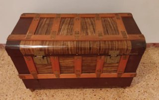 Baúl Antiguo de Madera