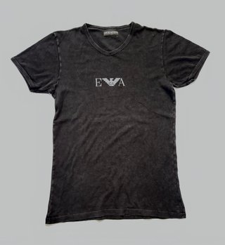 T-shirt nera Emporio Armani con logo