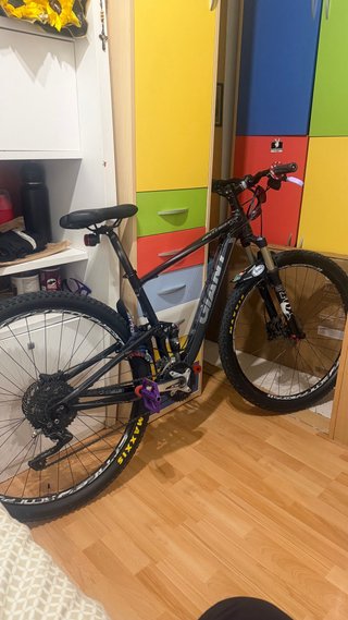 Bicicleta MTB Giant 29 pollici