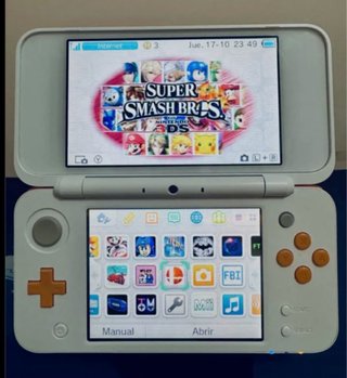 New Nintendo 2DS XL Blanca y Naranja