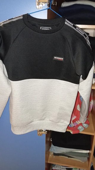 Sudadera McKenzie Negra y Gris