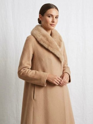 Abrigo De Lujo  Max Mara Studio  Camel.