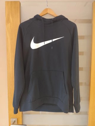 Sudadera Nike Negra