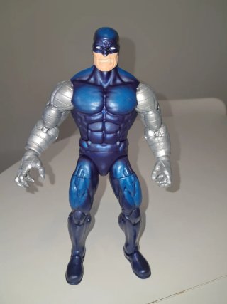 Figura Cyber Marvel Legends