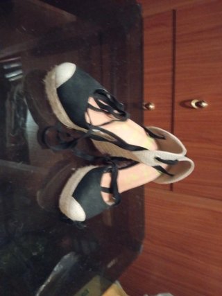 Sandalias de esparto con cuña