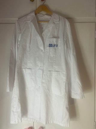 Bata de laboratorio UFV blanca