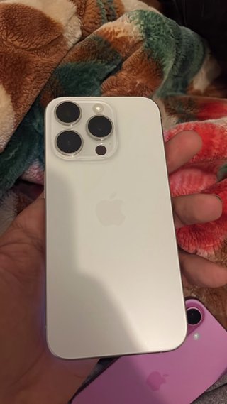 iPhone 15 Pro Bianco
