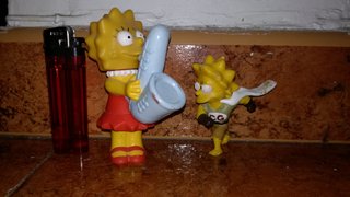 LISA SIMPSON . LOTE 2 MINIATURAS