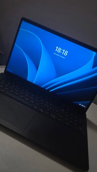 Dell Vostro 3520 i7 12th Gen 16GB RAM
