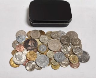 Lote 50 Monedas 43 Países del Mundo + Cajita Metal