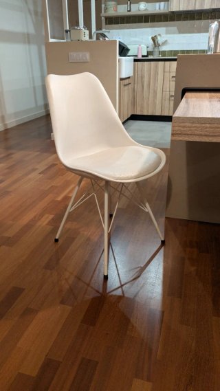 Silla de comedor blanca