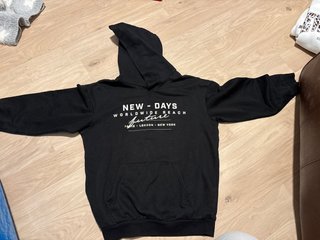 Sudadera H&M Negra con Capucha