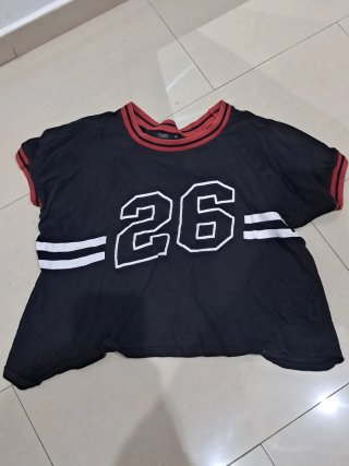 Camiseta Negra con Número 26 Talla M