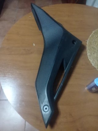 Pieza Cubre Chasis Yamaha YZF-R 125 . 2018