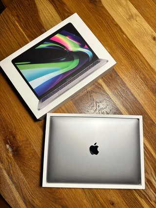 MacBook Pro M1 13 16GB RAM 256GB SSD con factura