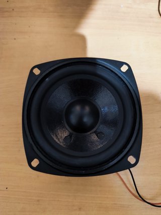 Subwoofer 4 pulgadas 25W 4 ohmios
