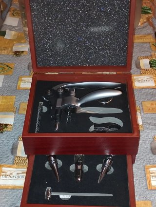 Set de Vino en Caja de Madera