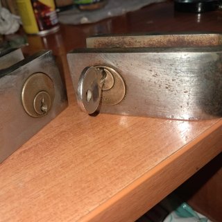 Candados de seguridad para cierres de tijera