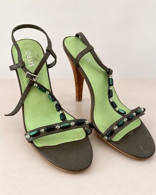 Sandalias Oasis Verdes con Pedrería T-40