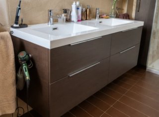 Mueble de baño doble con lavabo