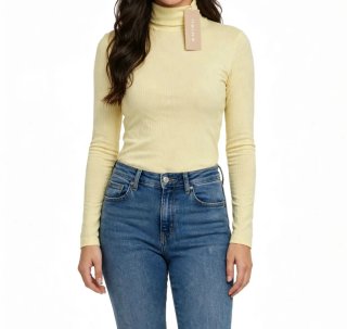 Jersey fino cuello cisne