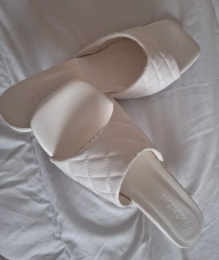 Sandalias de Tacón Blancas Talla 38 nuevas