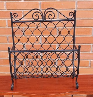 Revistero forja negro