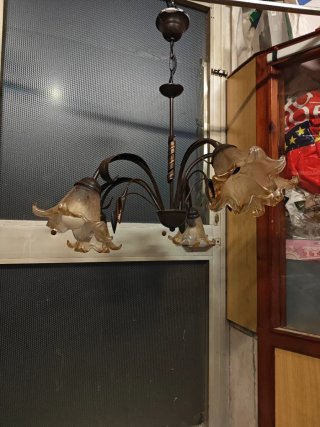 Lámpara de techo.