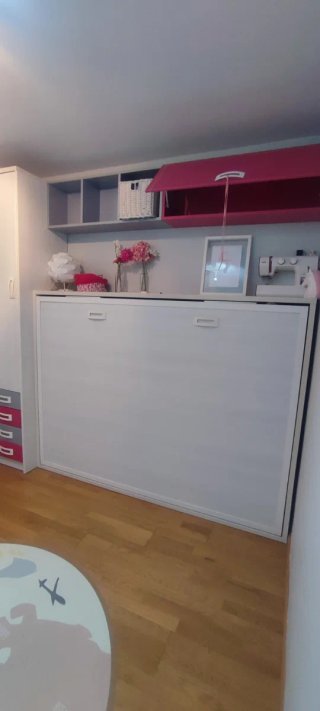 Cama abatible horizontal 135 cm, armario y altillo