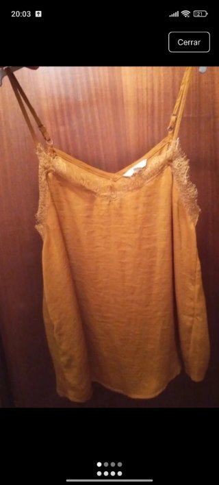 Blusa de tirantes mostaza
