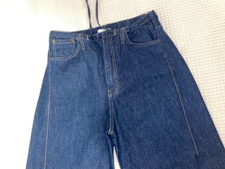 Pantalón vaquero oscuro ZARA