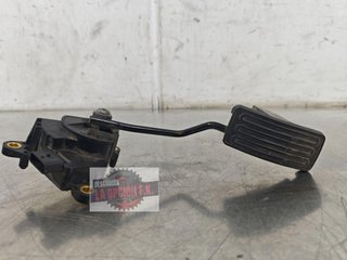 PEDAL ACELERADOR Nissan Cabstar