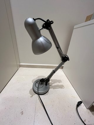 Flexo de escritorio metálico plateado