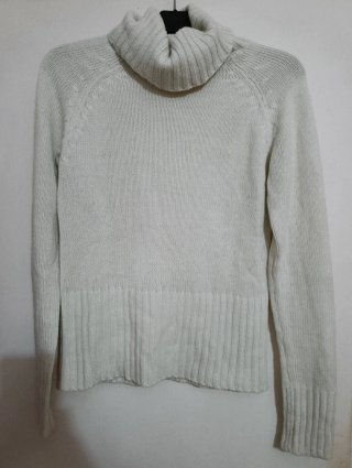 Jersey de cuello alto blanco