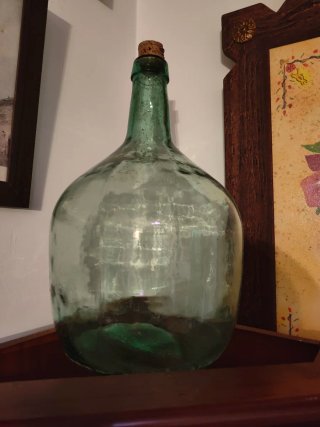 Damajuana Antigua de Vidrio