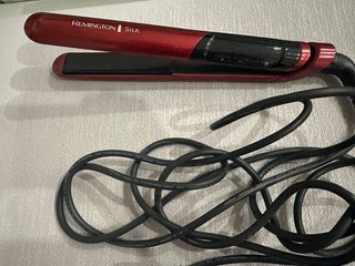 Plancha de Pelo Remington Silk Roja