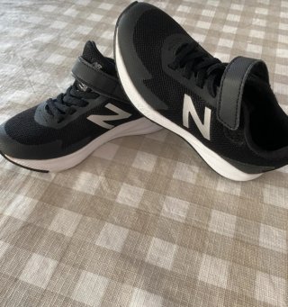 Ténis New Balance 611. Tamanho 30
