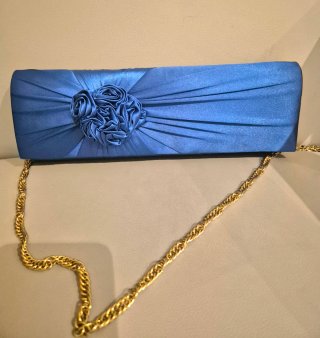 Bolso de fiesta azul eléctrico